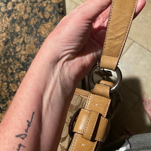 Authentic coach purse - Picture 4 of 9